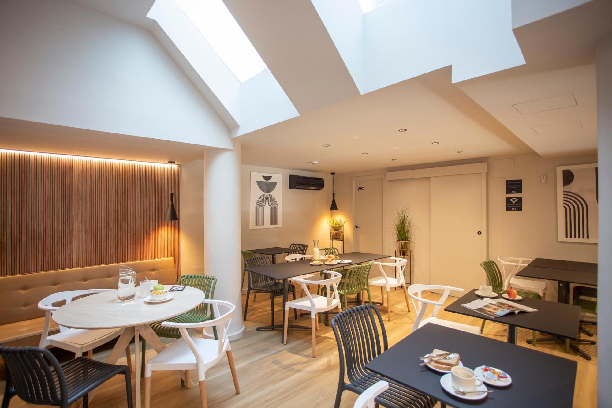 Aila II Hotel Boutique By Singularstays - Digital Access Burjassot Esterno foto