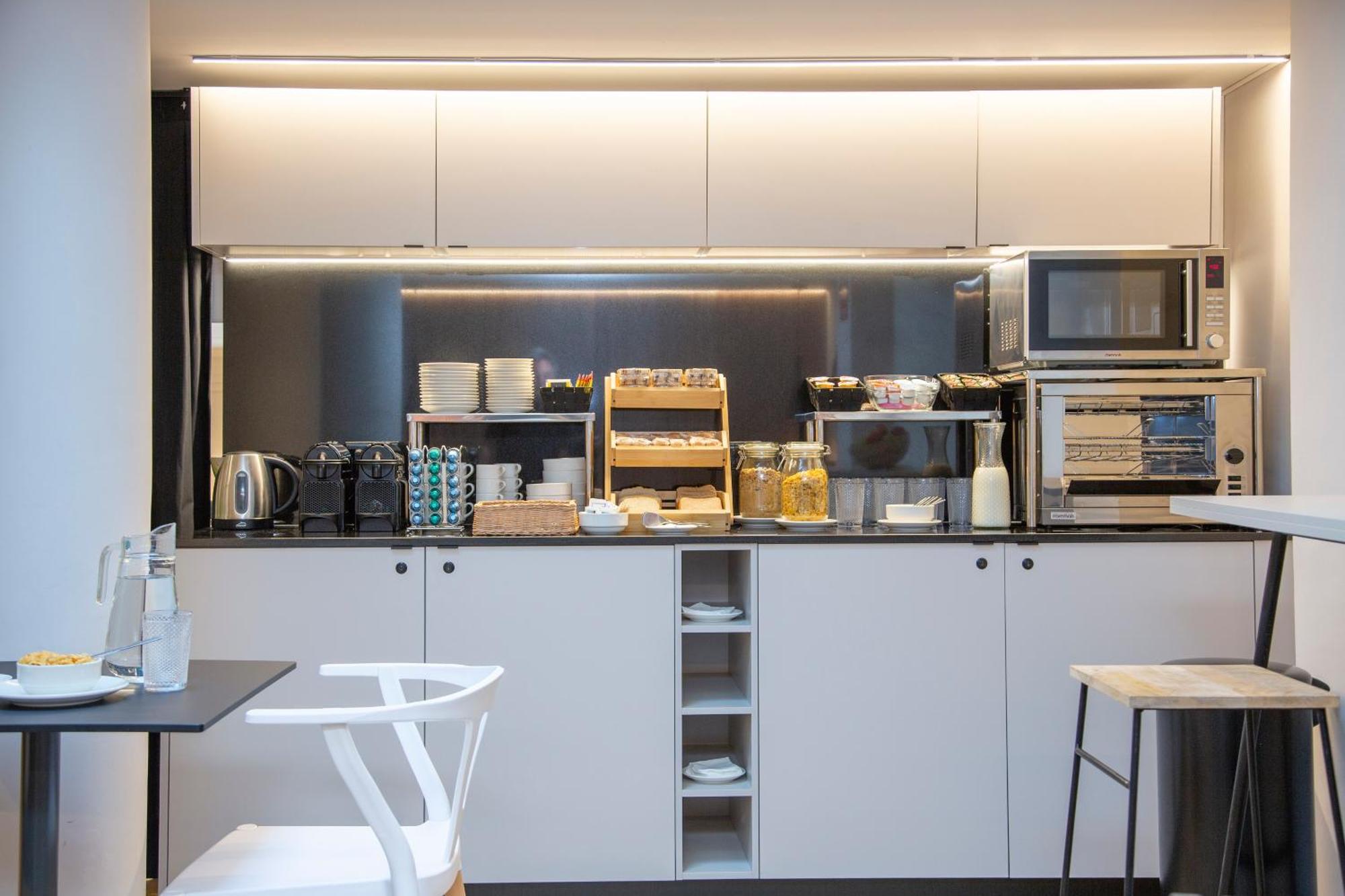 Aila II Hotel Boutique By Singularstays - Digital Access Burjassot Esterno foto