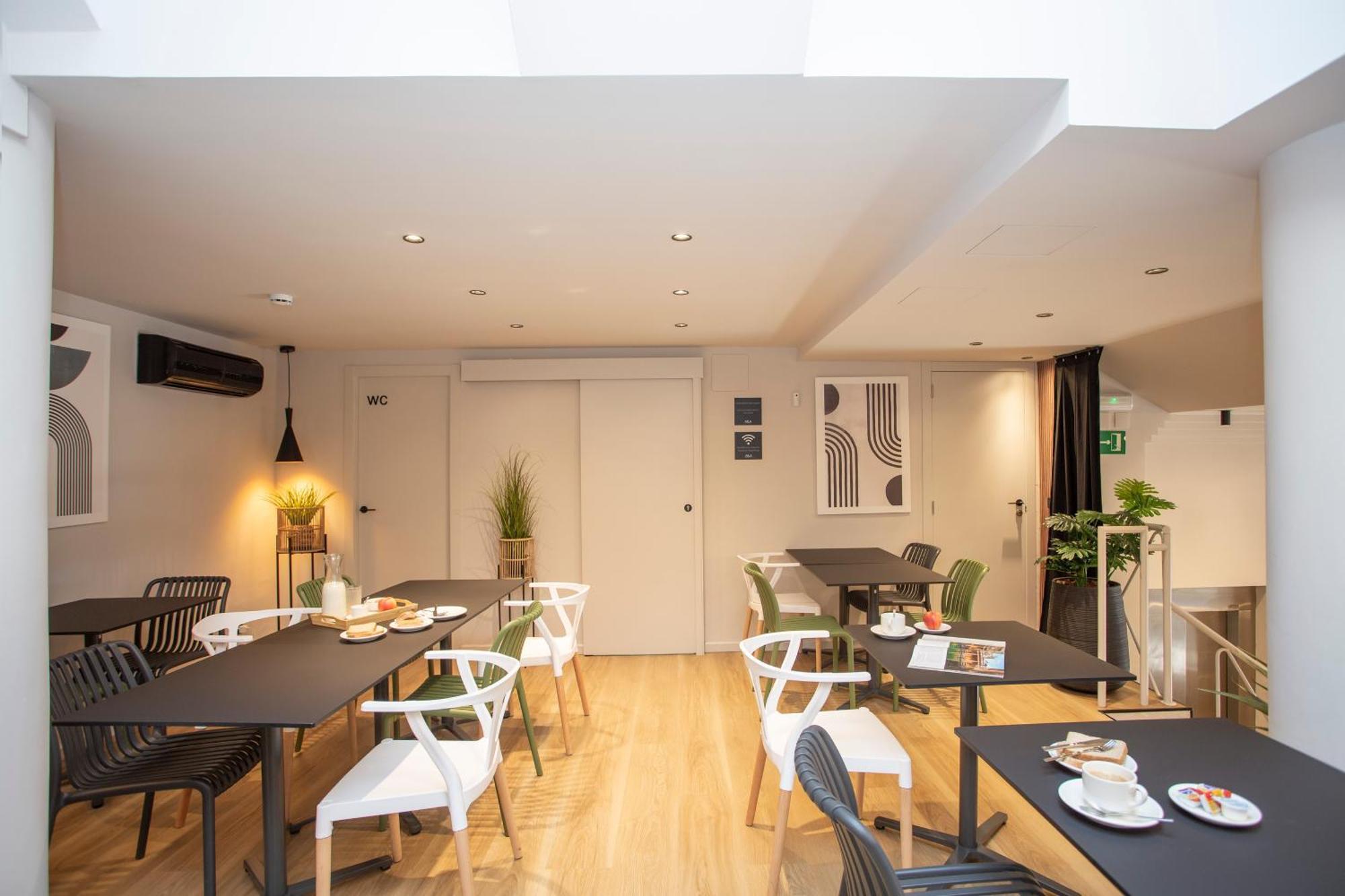 Aila II Hotel Boutique By Singularstays - Digital Access Burjassot Esterno foto